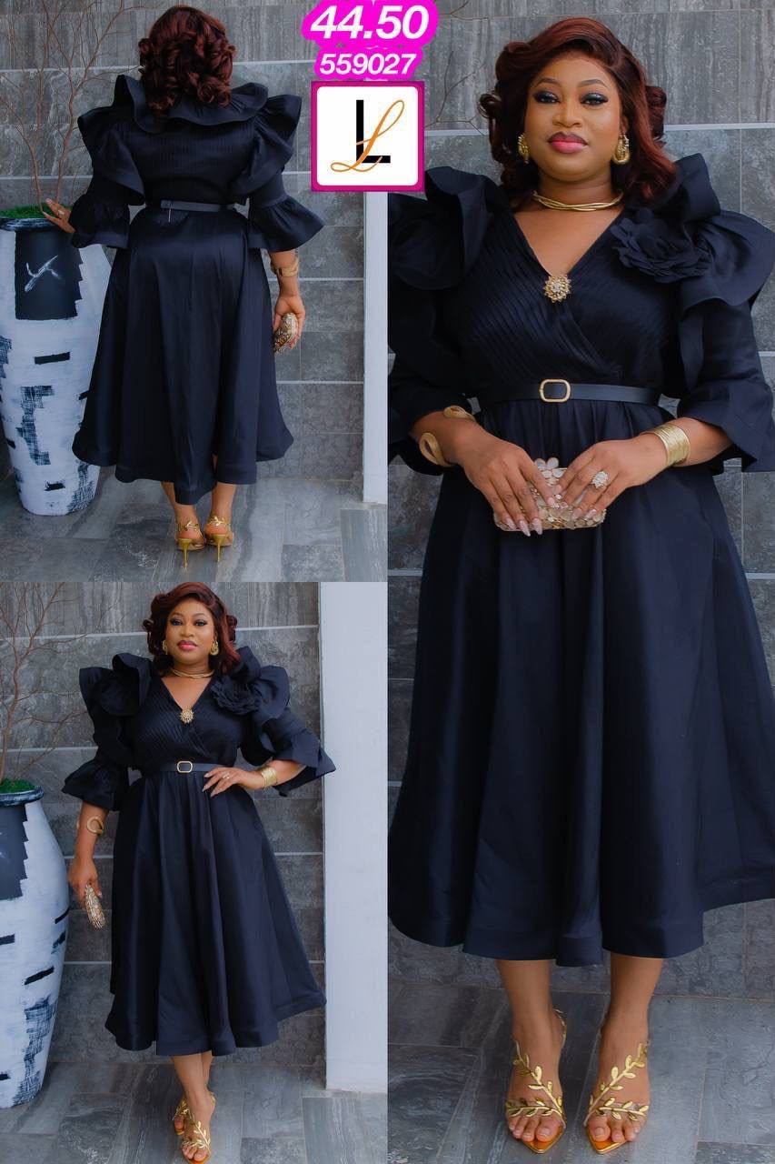 Robe Élégance Royale Noire